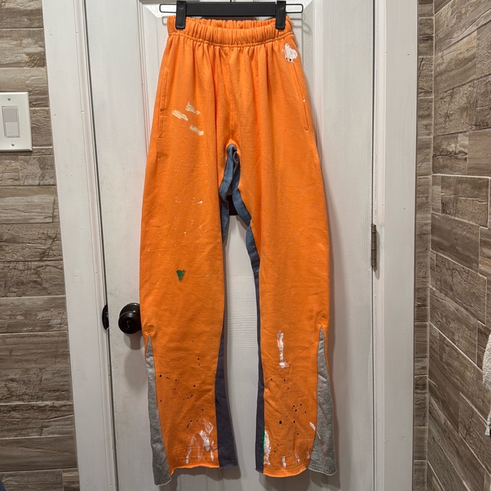 NWT MNML SWEATPANTS
